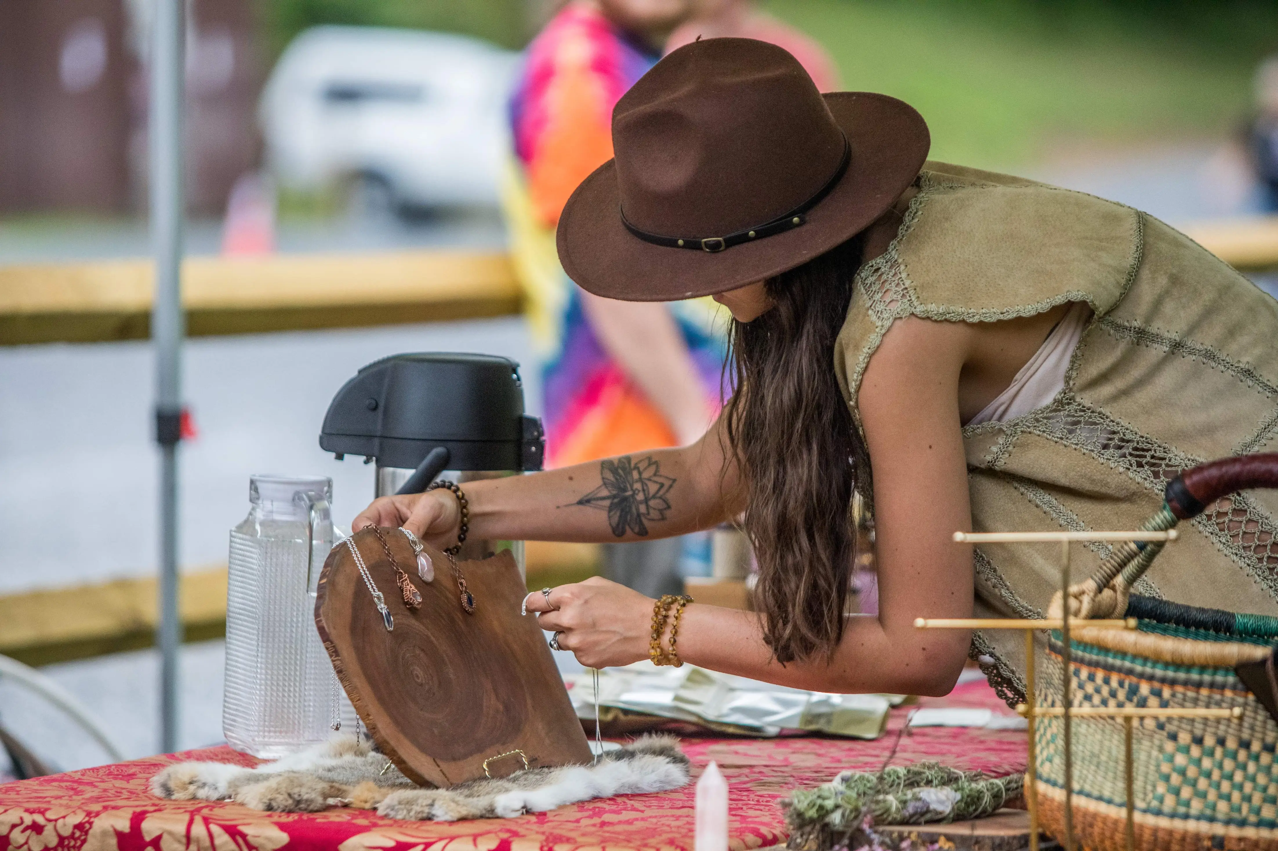 Legacy gallery image: Art Vendor.5buh6avn