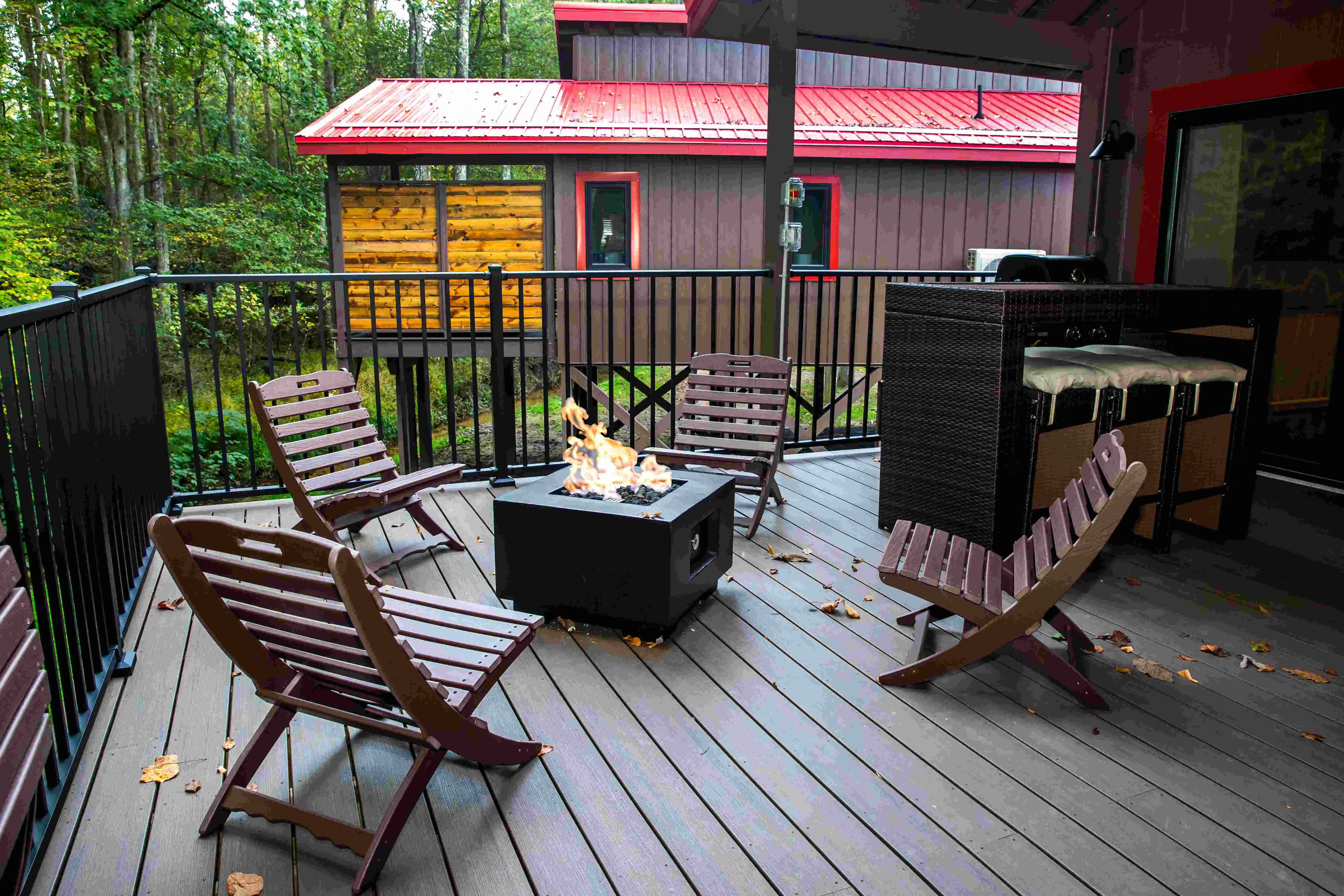 Songbird Gas Fire Pit – A Fleetwood Mac Themed Creekside Cabin