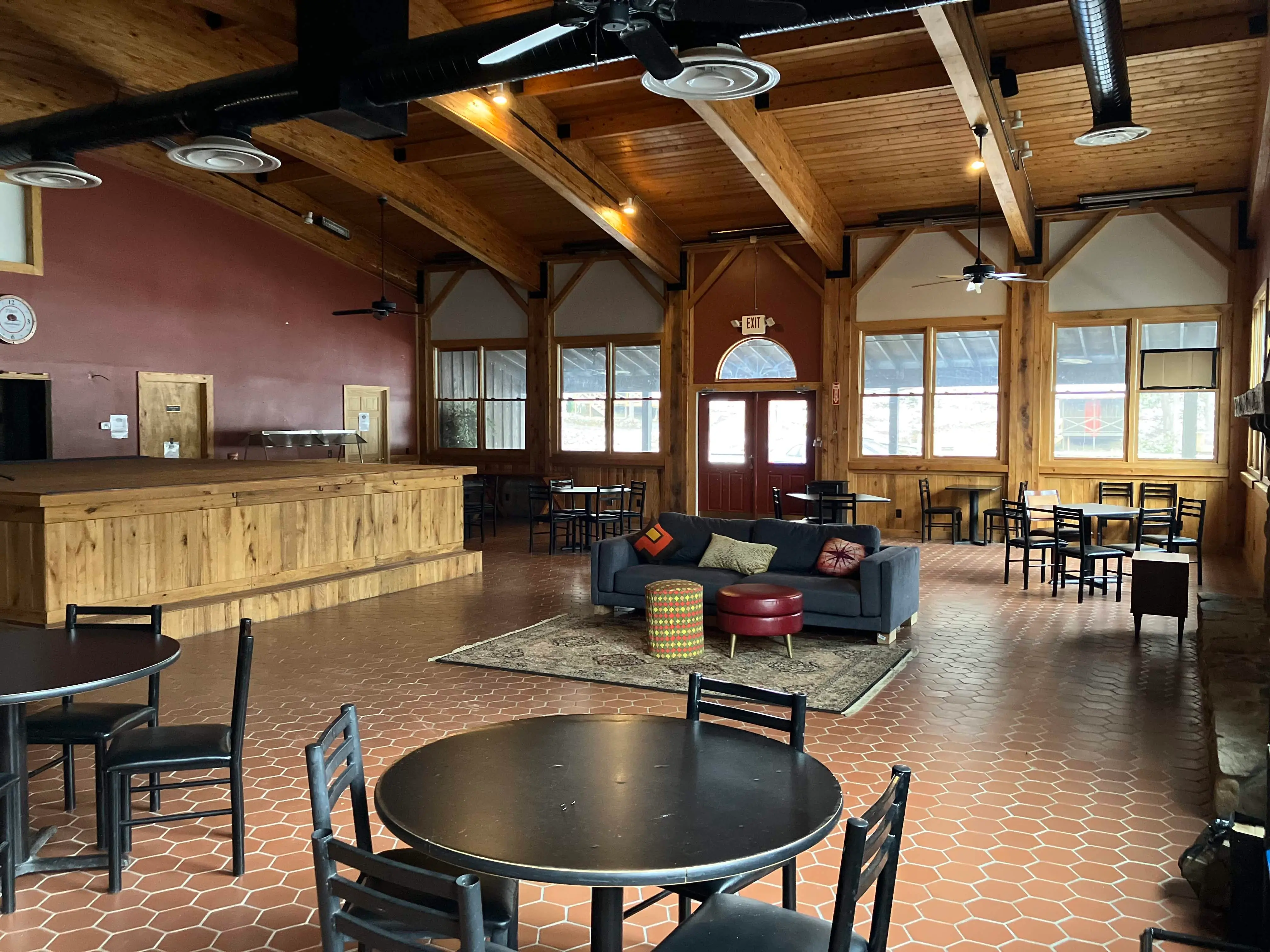 Legacy gallery image: Lodge Inside.cugaxv5x
