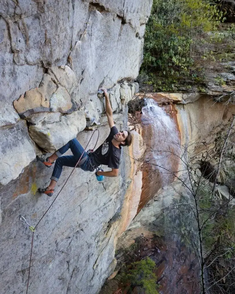 Legacy gallery image: New River Gorge Rock Climbing.b03zjuyt