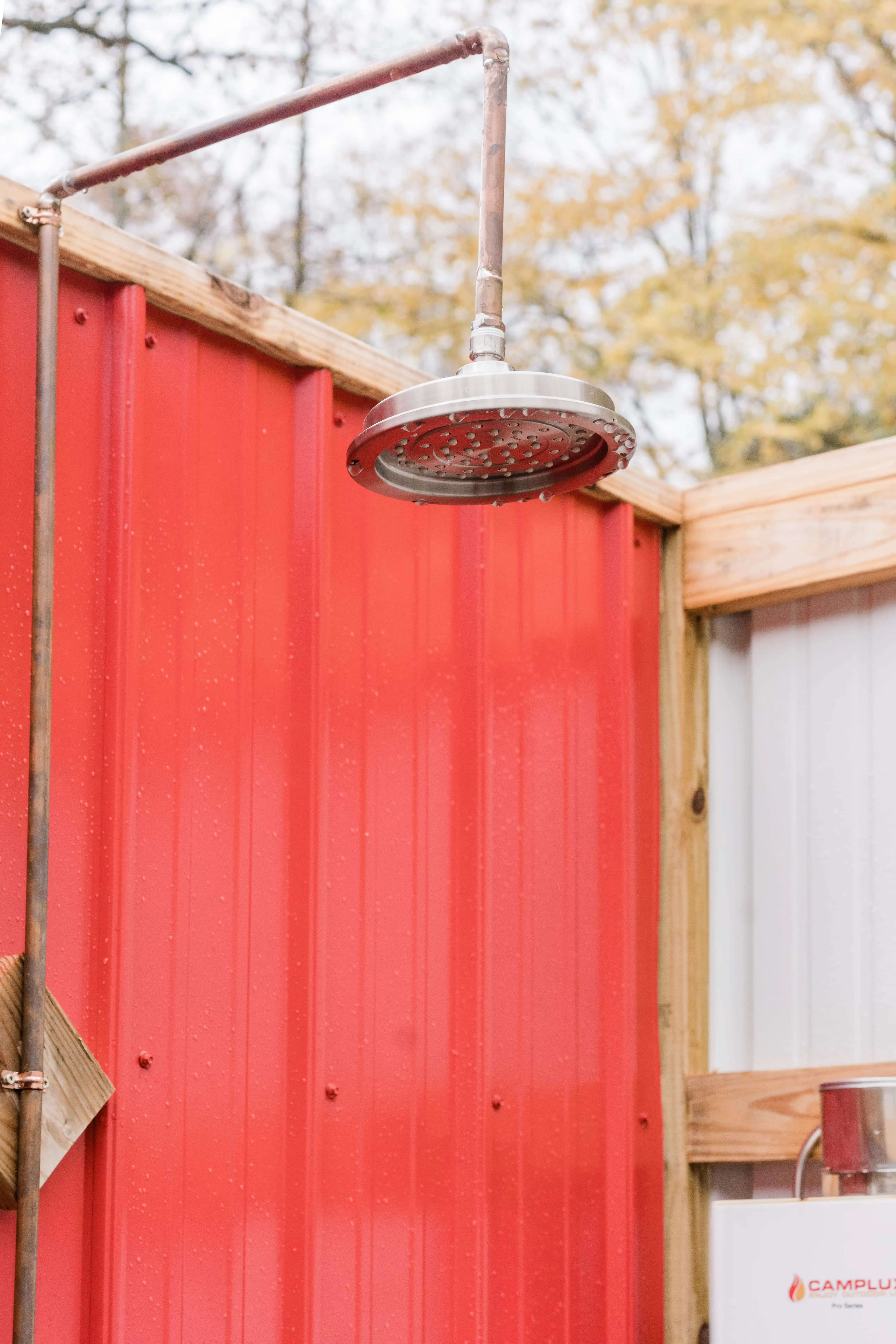 Legacy gallery image: Outdoor Shower House 1.t Ysjtom
