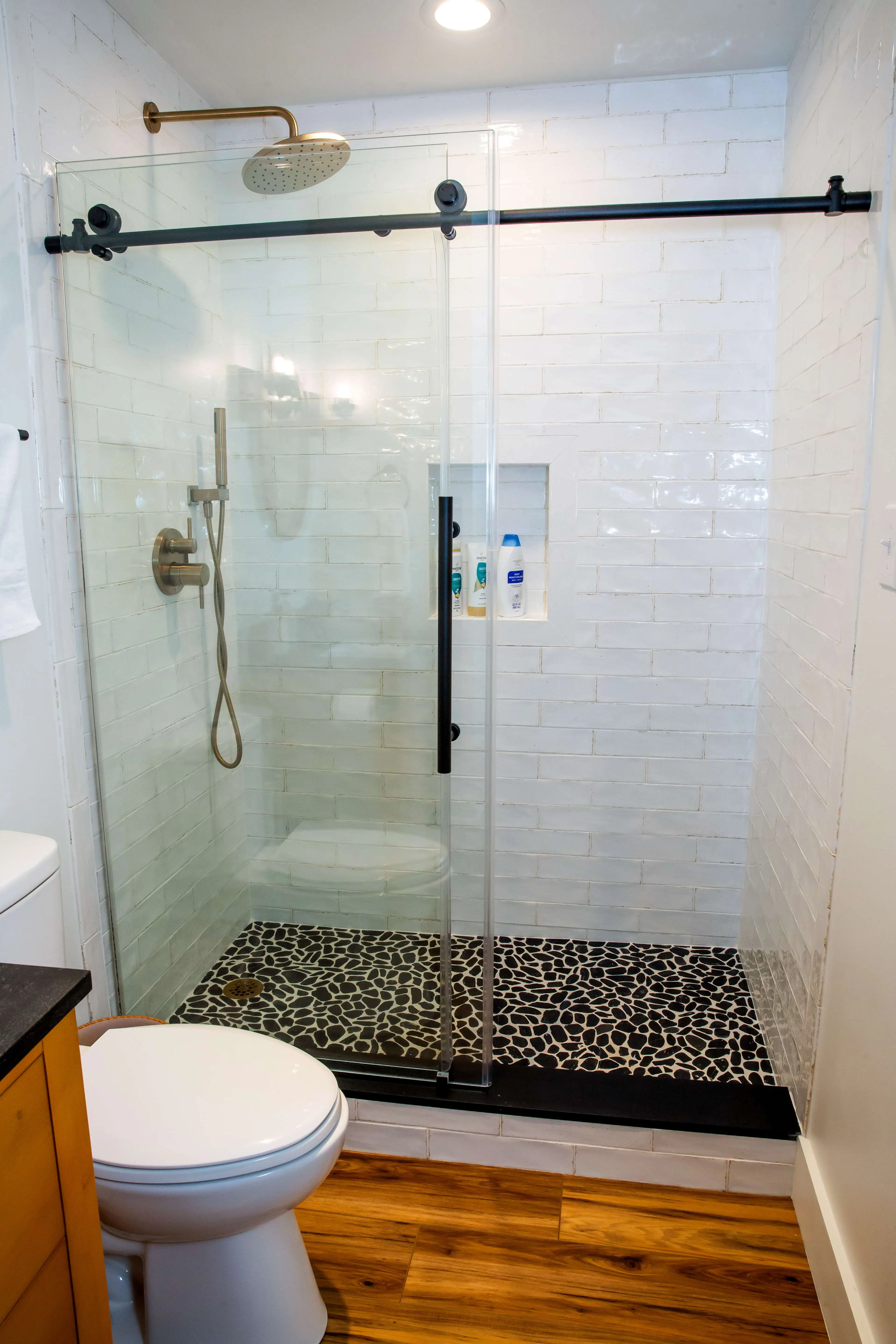 Take Me Home Shower – A Mountain Retreat Creekside Cabin
