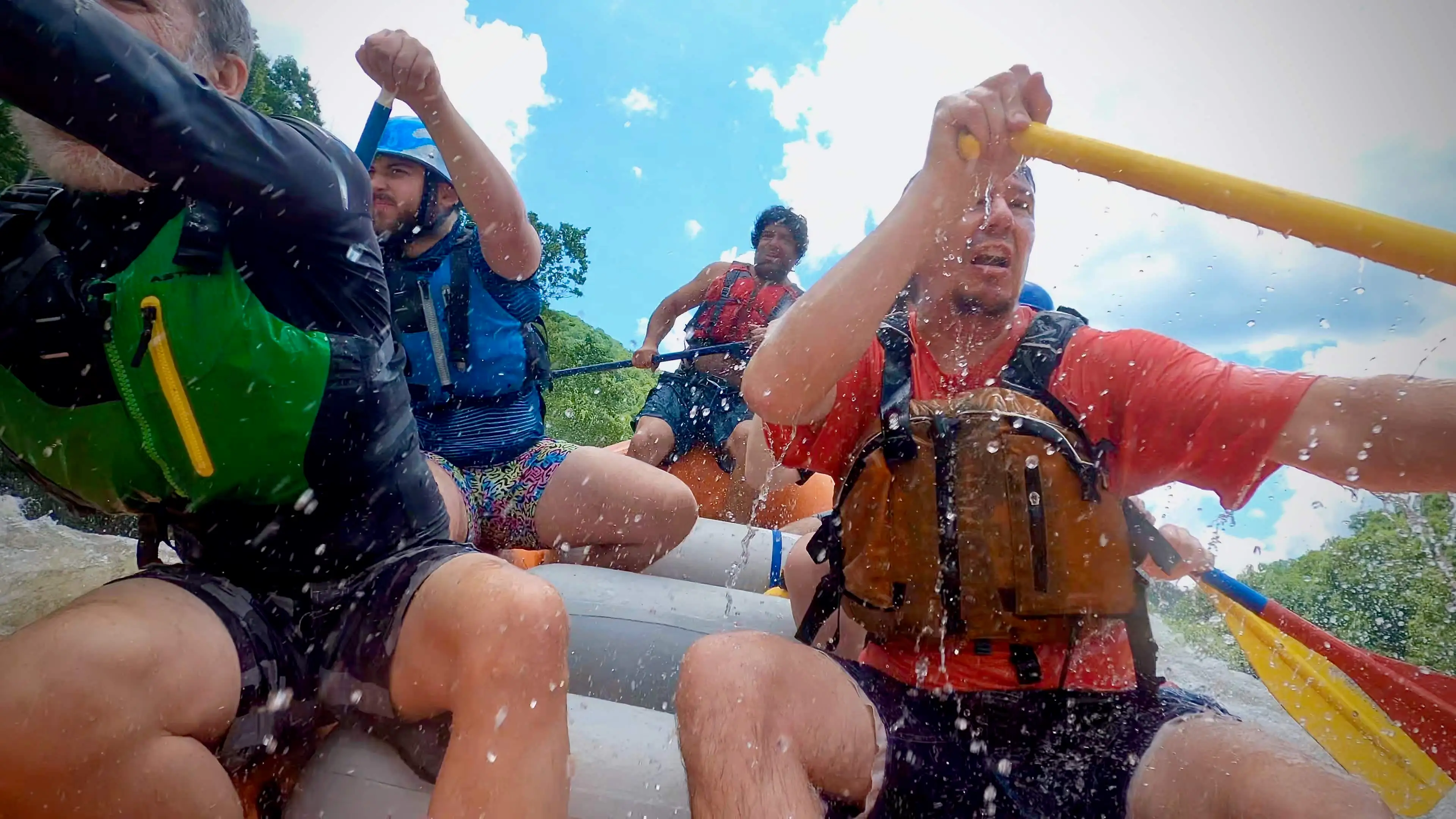 Legacy gallery image: Whitewater Rafting New River.d4mshbvf