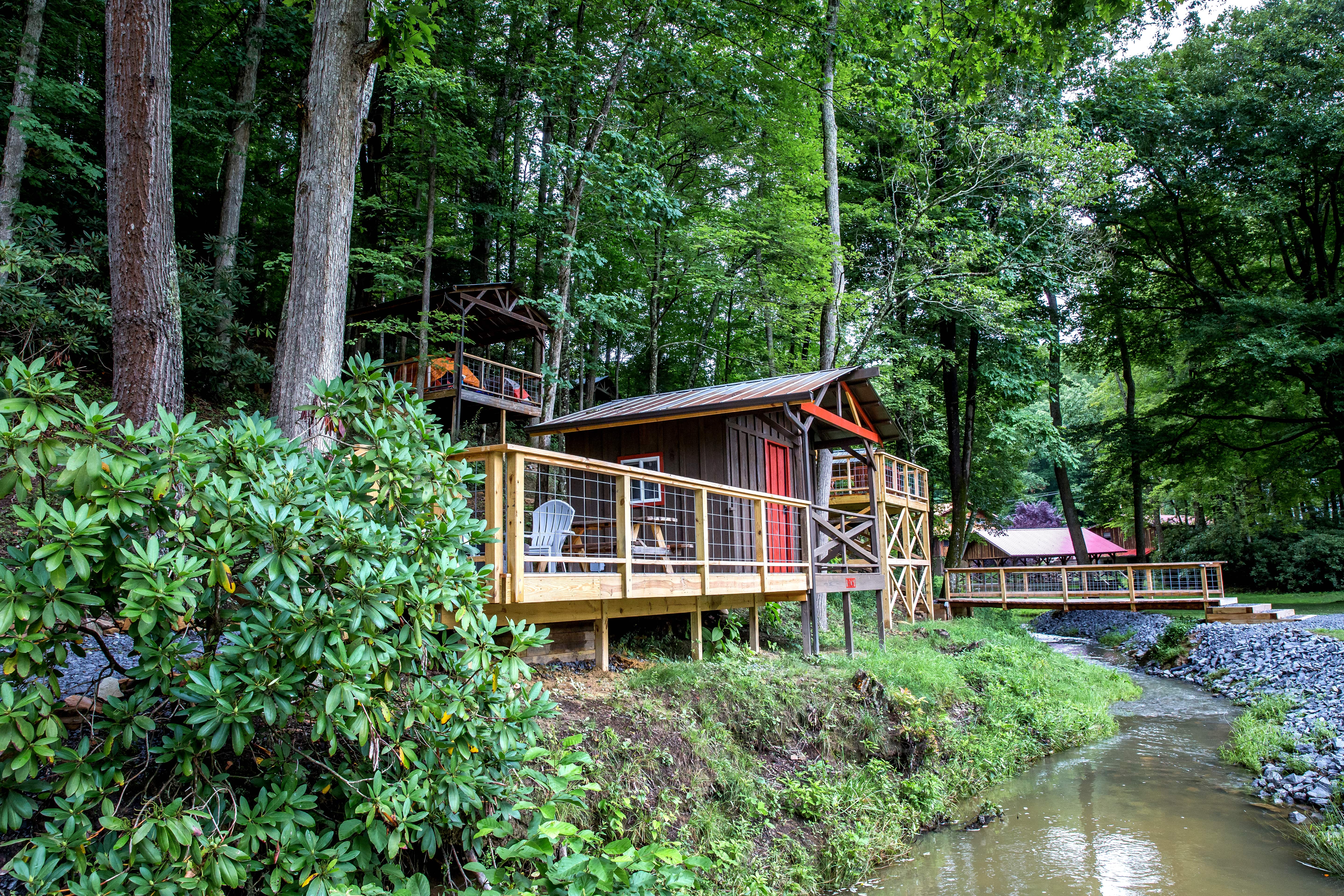 Rustic Bunk Cabin exterior – Rustic Bunk Cabin at The Outpost NRG