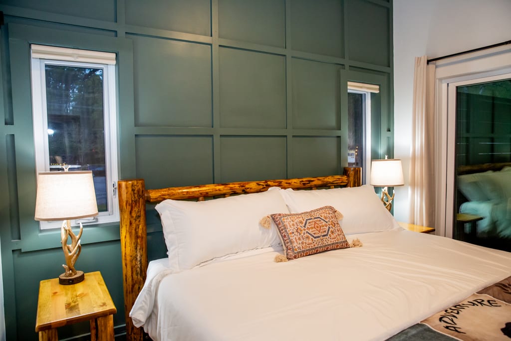 Take Me Home Bedroom – A Mountain Retreat Creekside Cabin